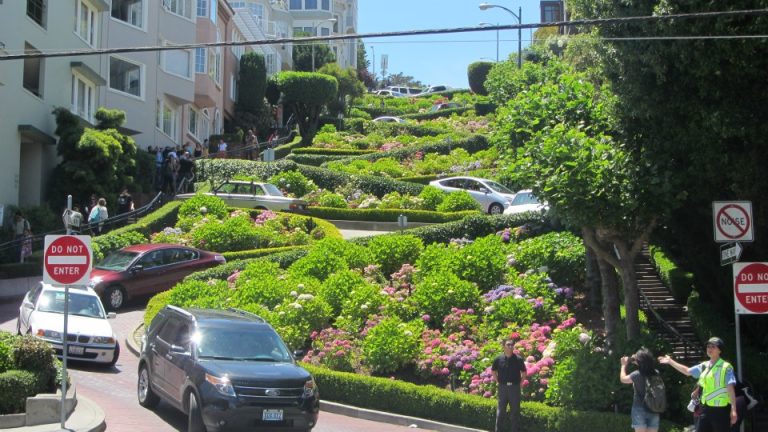 Lombard Street, la calle más famosa de San Francisco