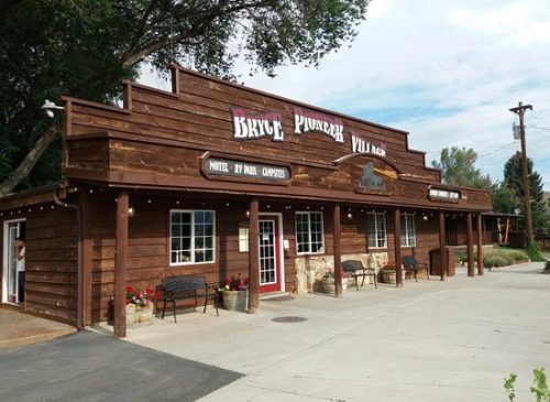 bryce-pioneer-village-exterior2