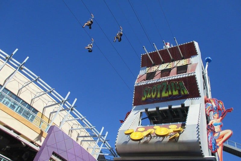 tirolina-fremont-street-las-vegas