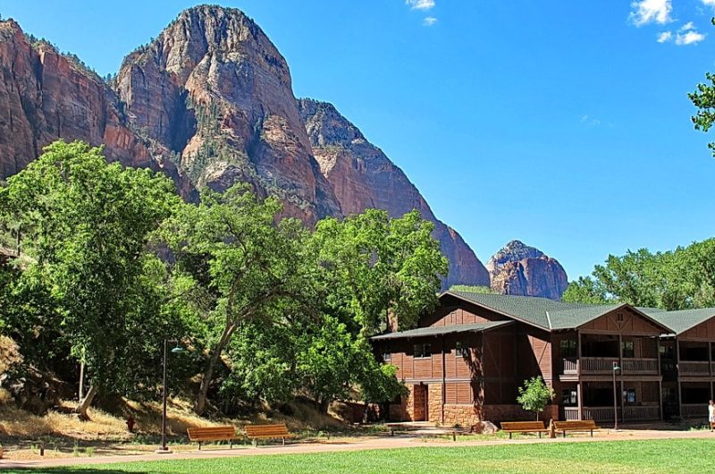 zion-lodge-exterior